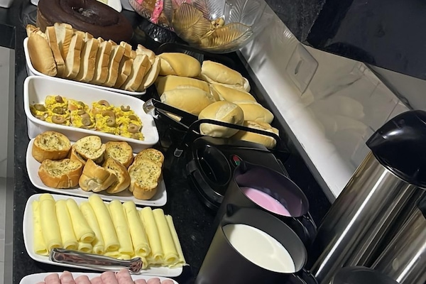 Free daily buffet breakfast