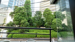 Property grounds - Akasaka Roppongi area with elevator Quiet high-class residential apartment close to train station (港区)