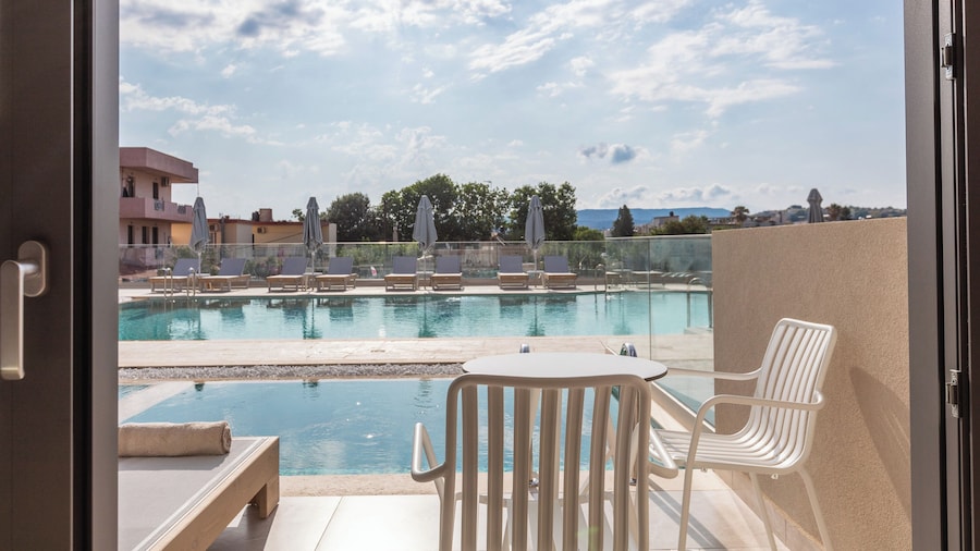 Nima Boutique Hotel