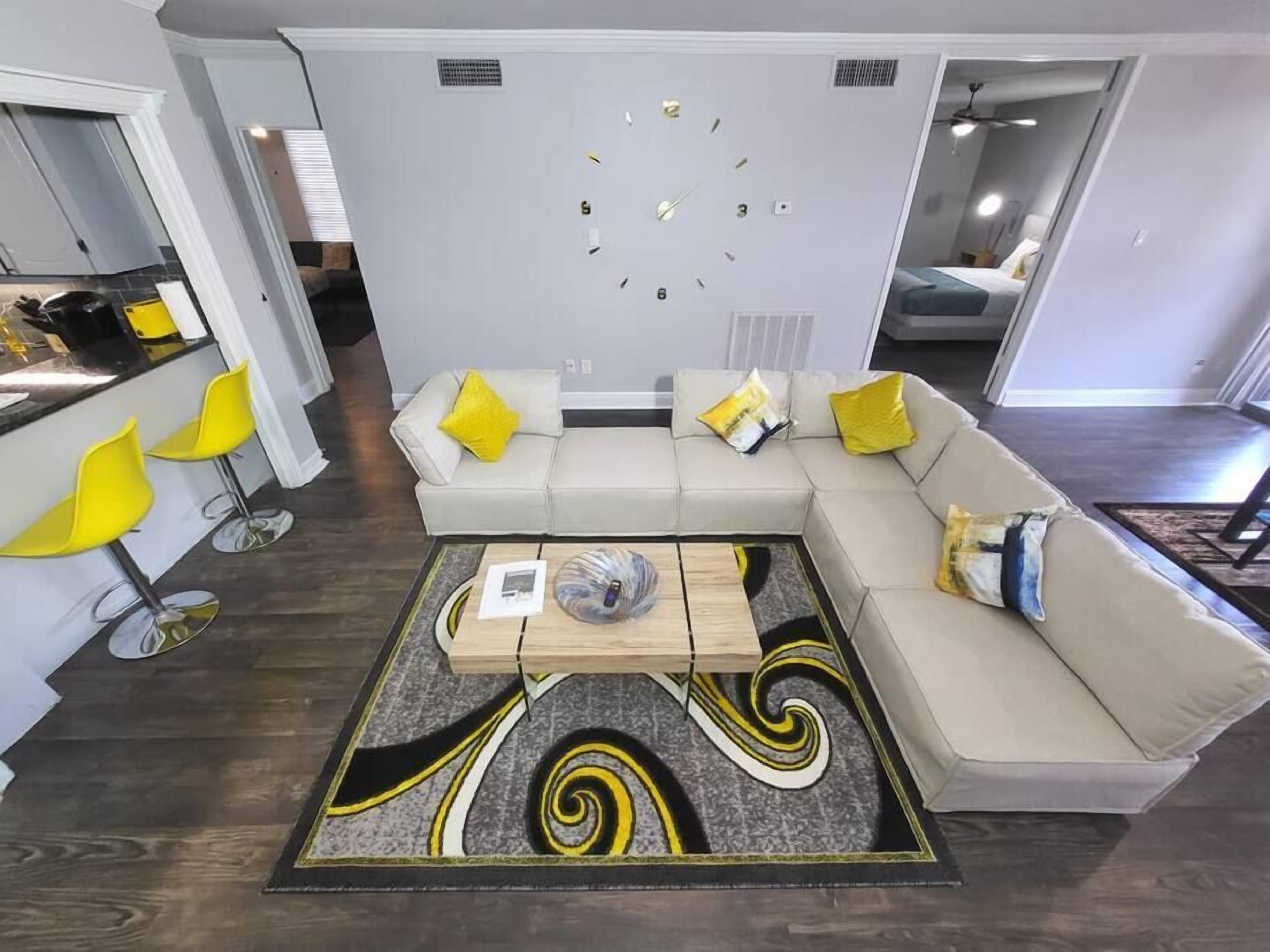 Marvelous Galleria Hideaway + Patio (HPLE)