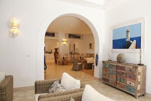 Living area - Hotel Villa Giulia (Porto Azzurro)
