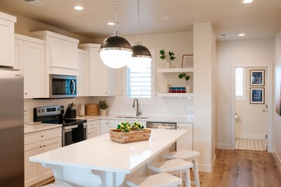 ⚓ The BoatHouse ⛵ Brand New! Boat themed townhome near St. George