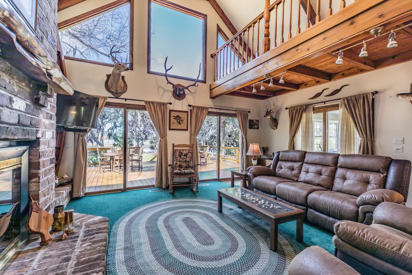 Private Retreat on Deep Water overlooking Jenkins Creek