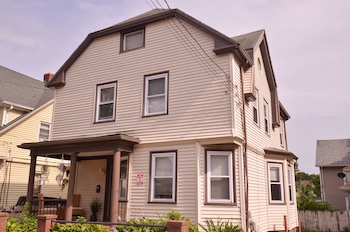 Full House 148 Ohio Ave