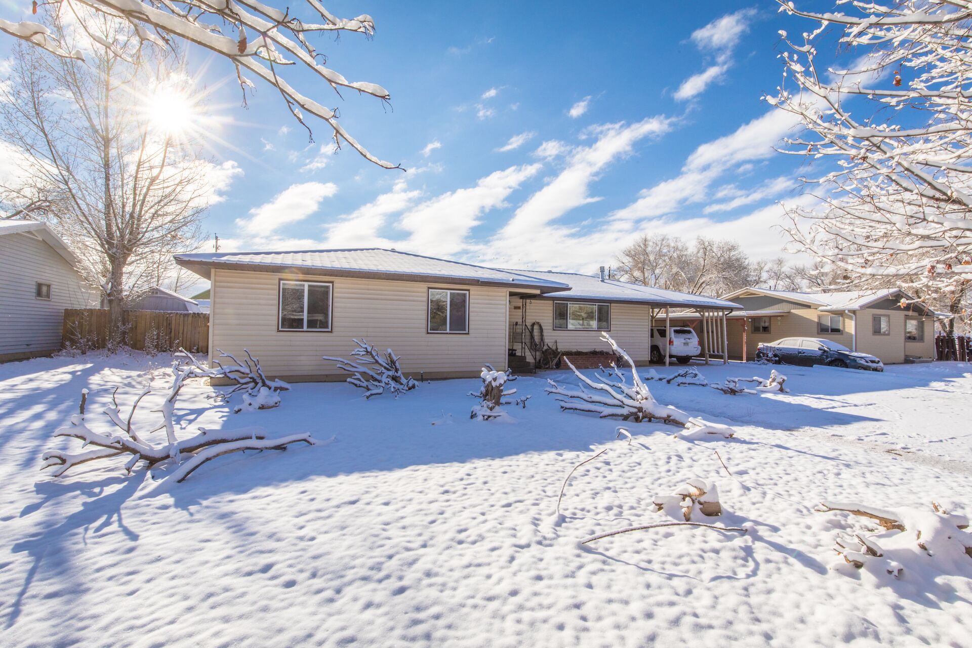 New Listing!  Walk to Downtown Montrose, Close to Black Canyon!  Pet Friendly