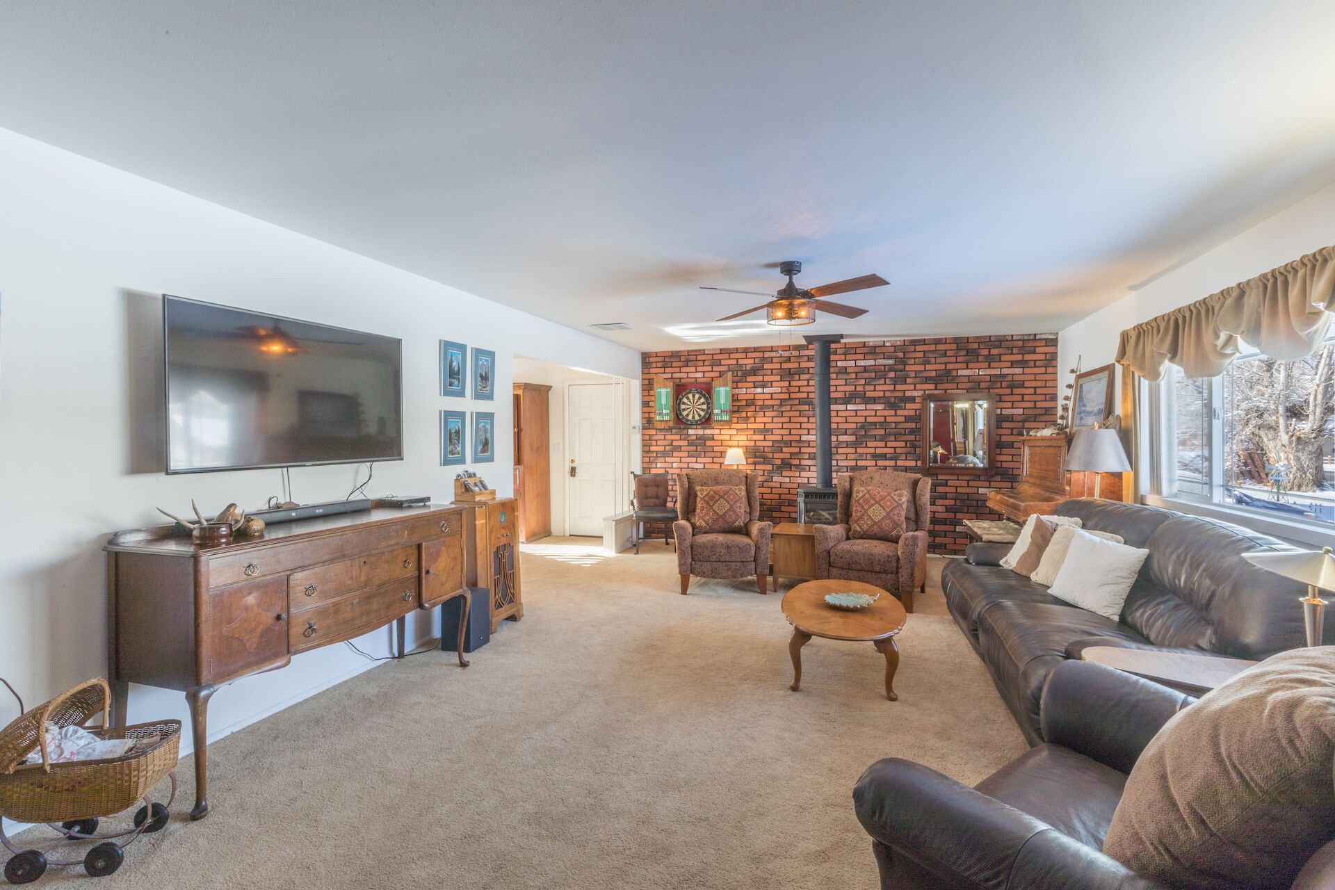 New Listing!  Walk to Downtown Montrose, Close to Black Canyon!  Pet Friendly