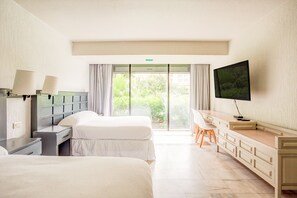 Laptop workspace, free WiFi, bed sheets