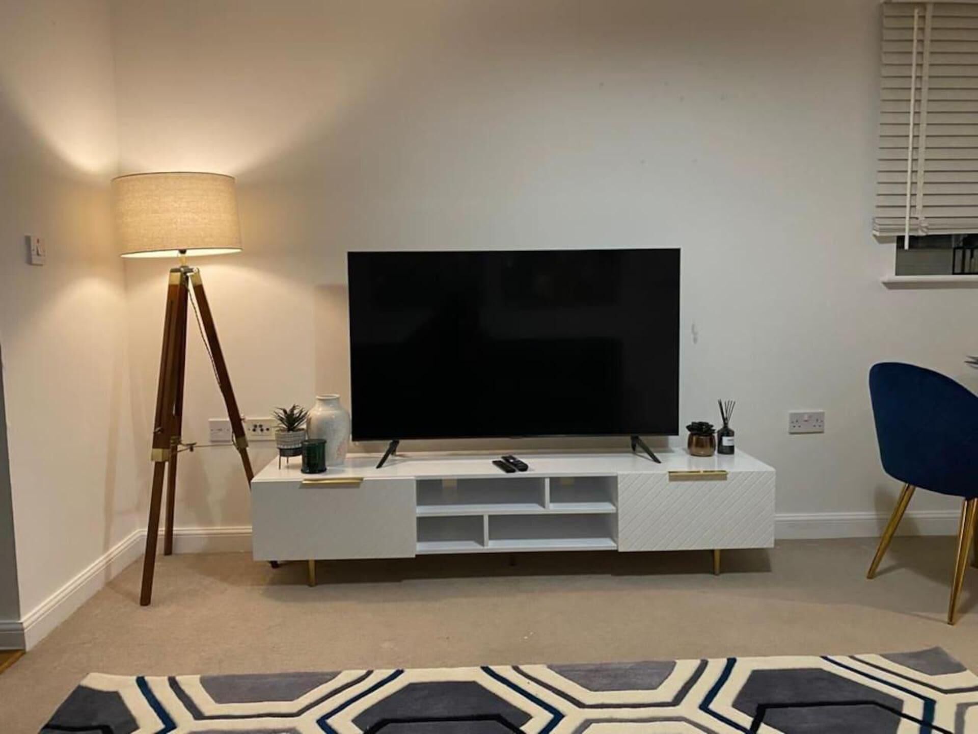 Stunning Modern Apartment in Rochester, England