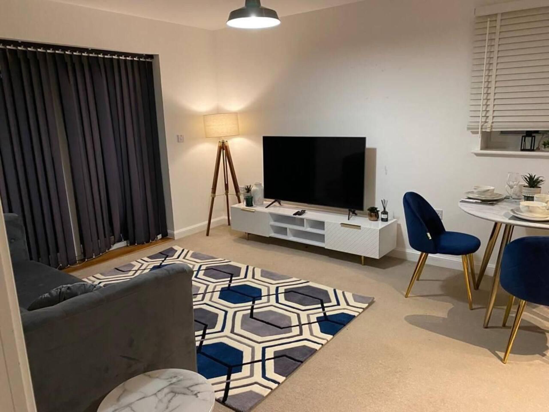 Stunning Modern Apartment in Rochester, England