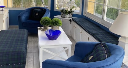 Cottage close to the ocean and cycle paths