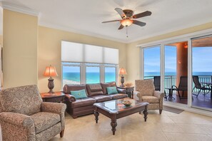TV - Oceanfront View-Heated Pool-Bella Vista #1002 (Daytona Beach Shores)