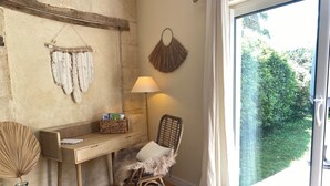 Unclassified image, 2 of 17, button - Charming gîte in wooded grounds with swimming pool, 30 minutes from Bordeaux (Civrac-de-Blaye)