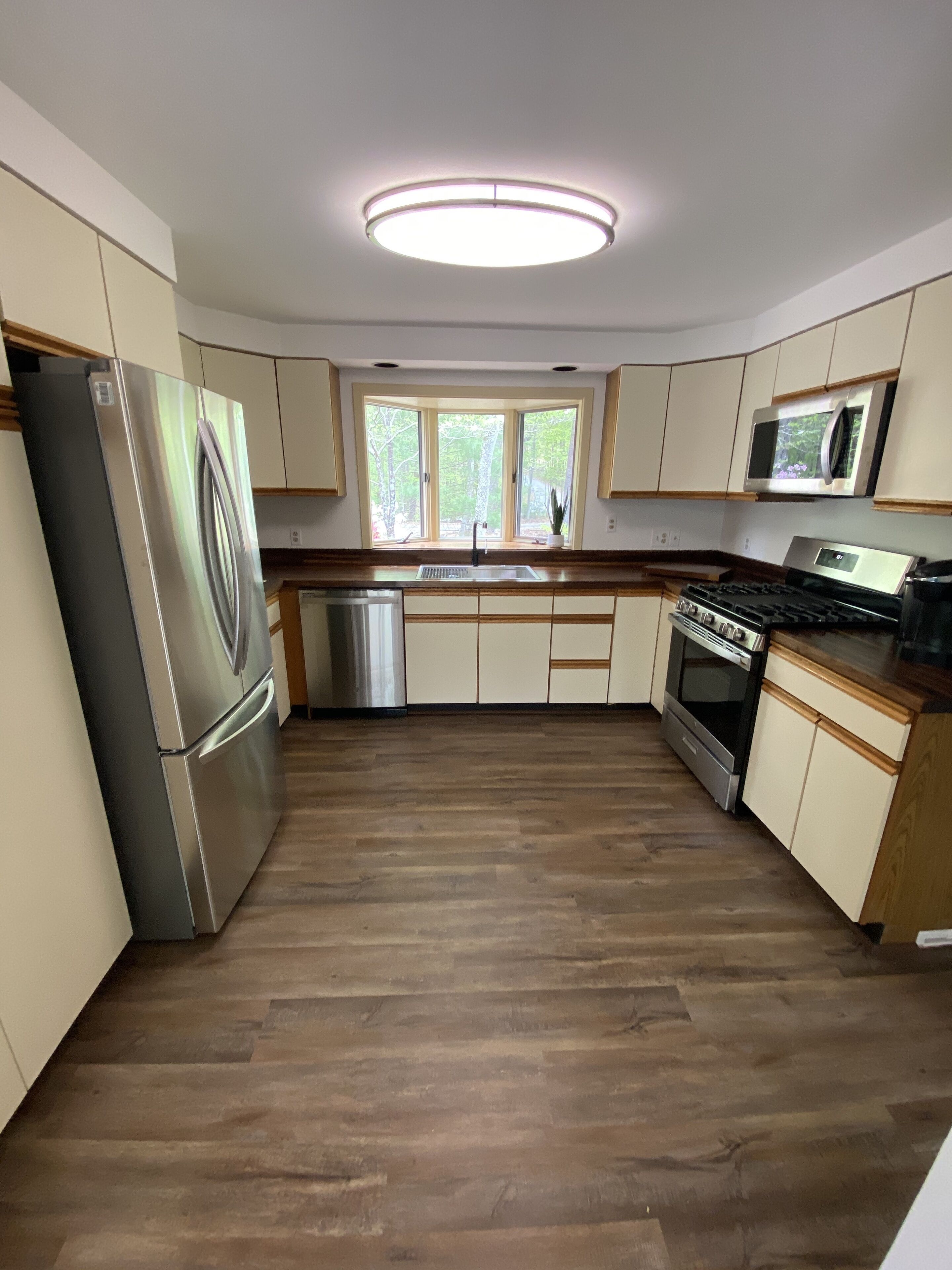 Wooded Wonderland - TEIC, Tryon, Landrum - CLOSE!!