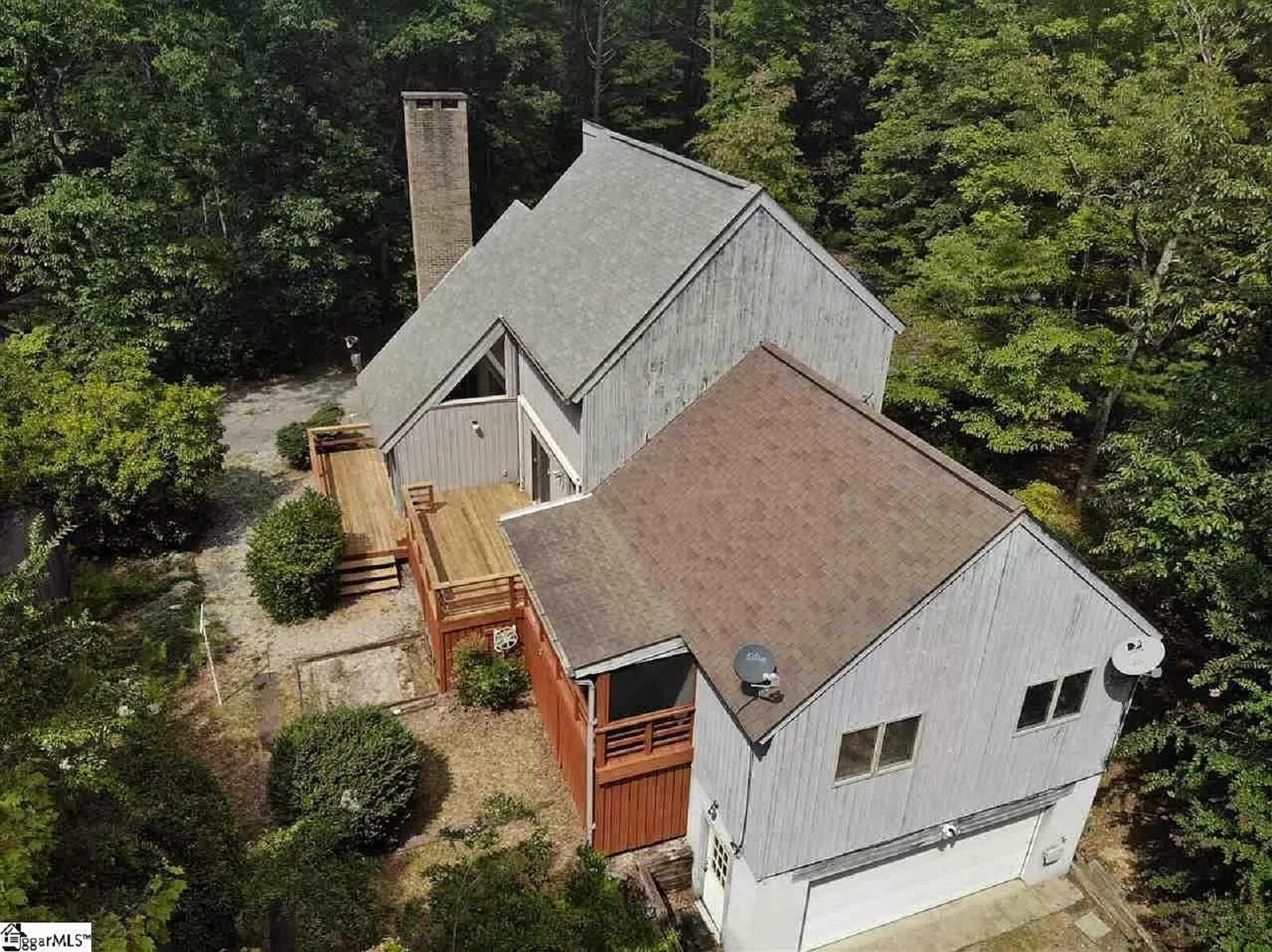 Wooded Wonderland - TEIC, Tryon, Landrum - CLOSE!!