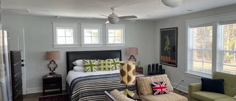 1 chambre, fer et planche à repasser, Wi-Fi gratuit, draps fournis