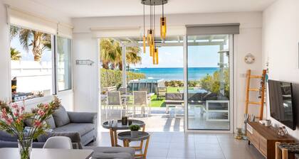 Ayia Thekla Seafront Villa Dagi