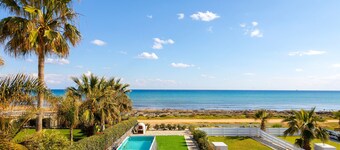 Ayia Thekla Seafront Villa Dagi