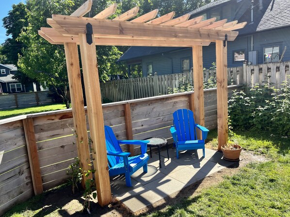 Terrace/patio - Sanders beach Hideaway (Coeur d'Alene)