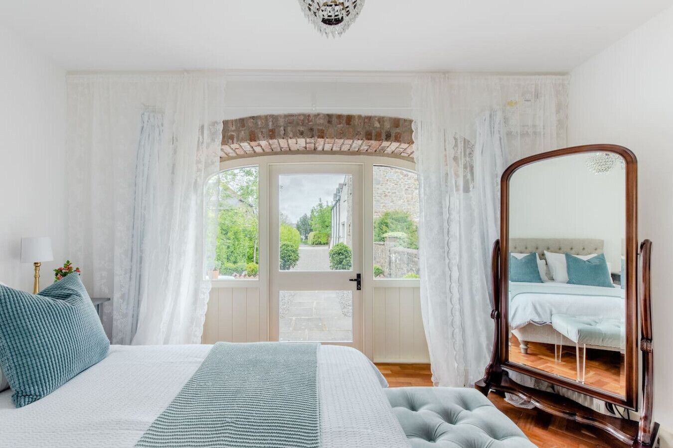 1 chambre, fer et planche à repasser, Wi-Fi, draps fournis