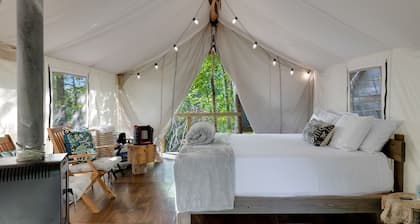 Luxury Glamping, private, romantic, cozy, heated - tent 1
