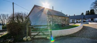 The Old Farmhouse · Cosy Farm Conversion In The Heart Of Pembrokeshire