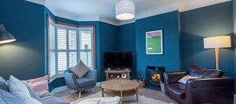 Preswylfa Ruthin · Beautiful Redbrick Home in Ruthin Centre & Parking