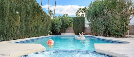 Outdoor pool, a heated pool