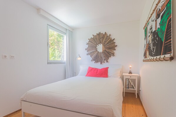 1 chambre, accès au Wi-Fi (inclus), literie fournie