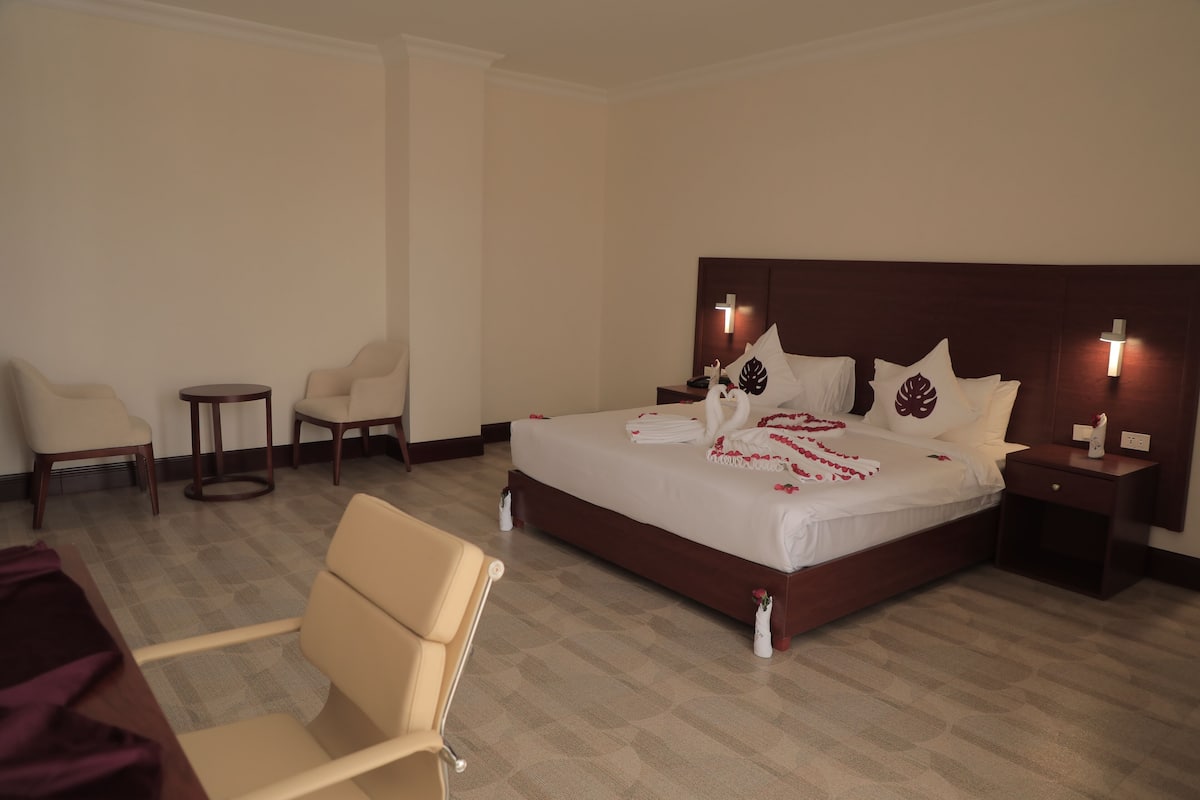 1 bedroom, in-room safe, individually furnished, blackout drapes