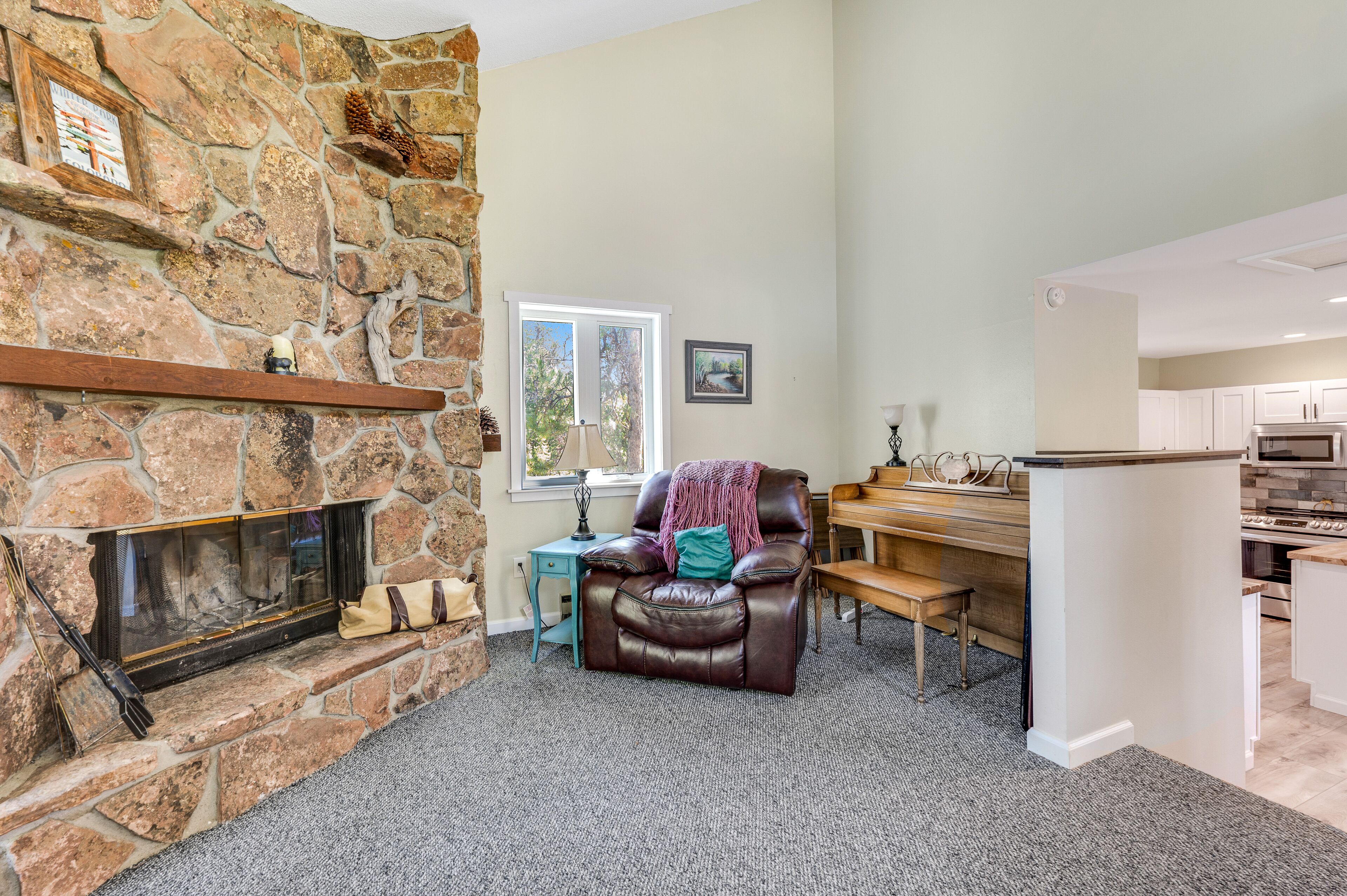 Two-story dog-friendly getaway with WiFi, wood-burning fireplace, & washer/dryer