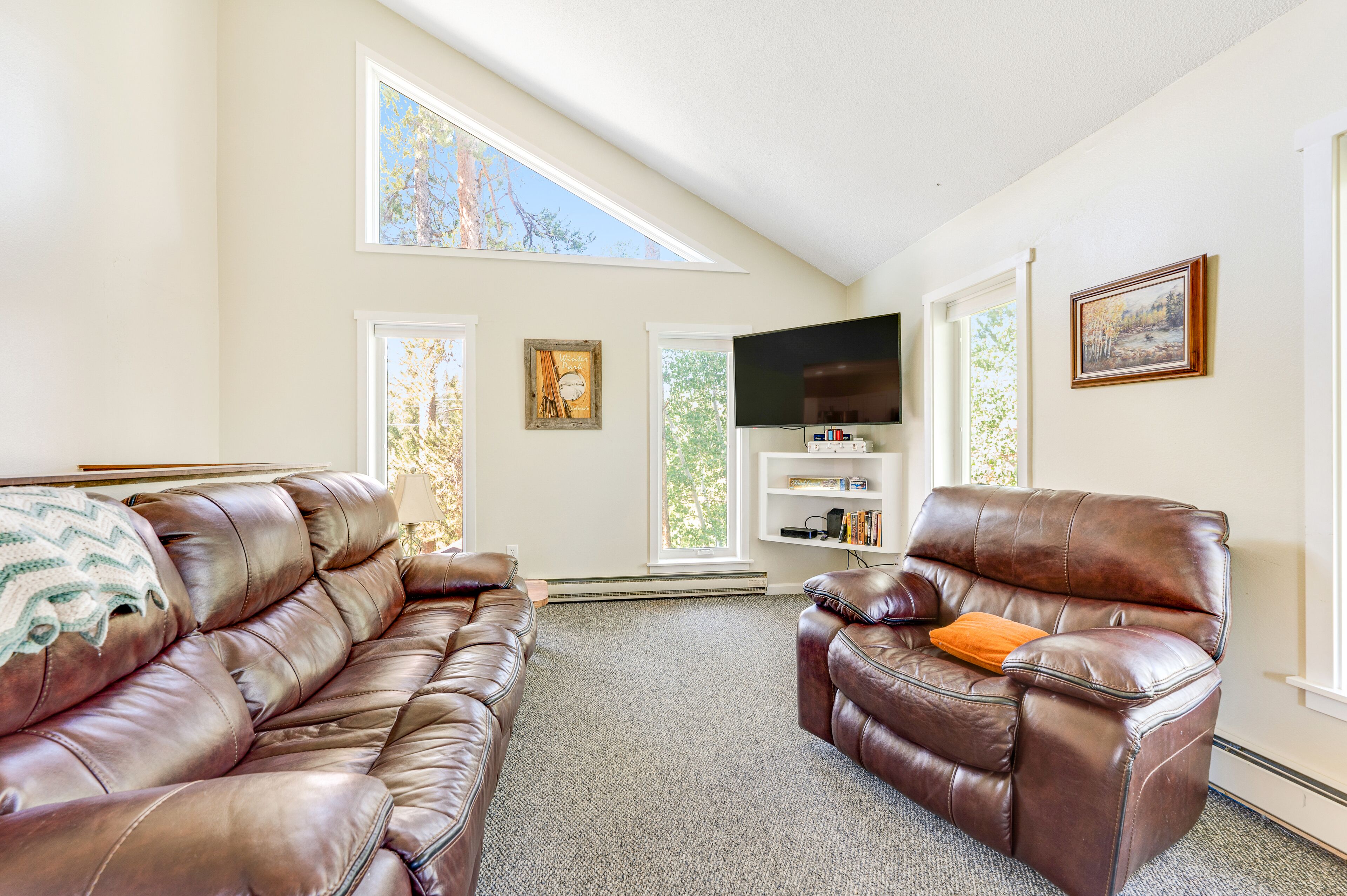 Two-story dog-friendly getaway with WiFi, wood-burning fireplace, & washer/dryer