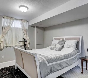 1 Schlafzimmer, Bügeleisen/Bügelbrett, kostenloses WLAN, Bettwäsche