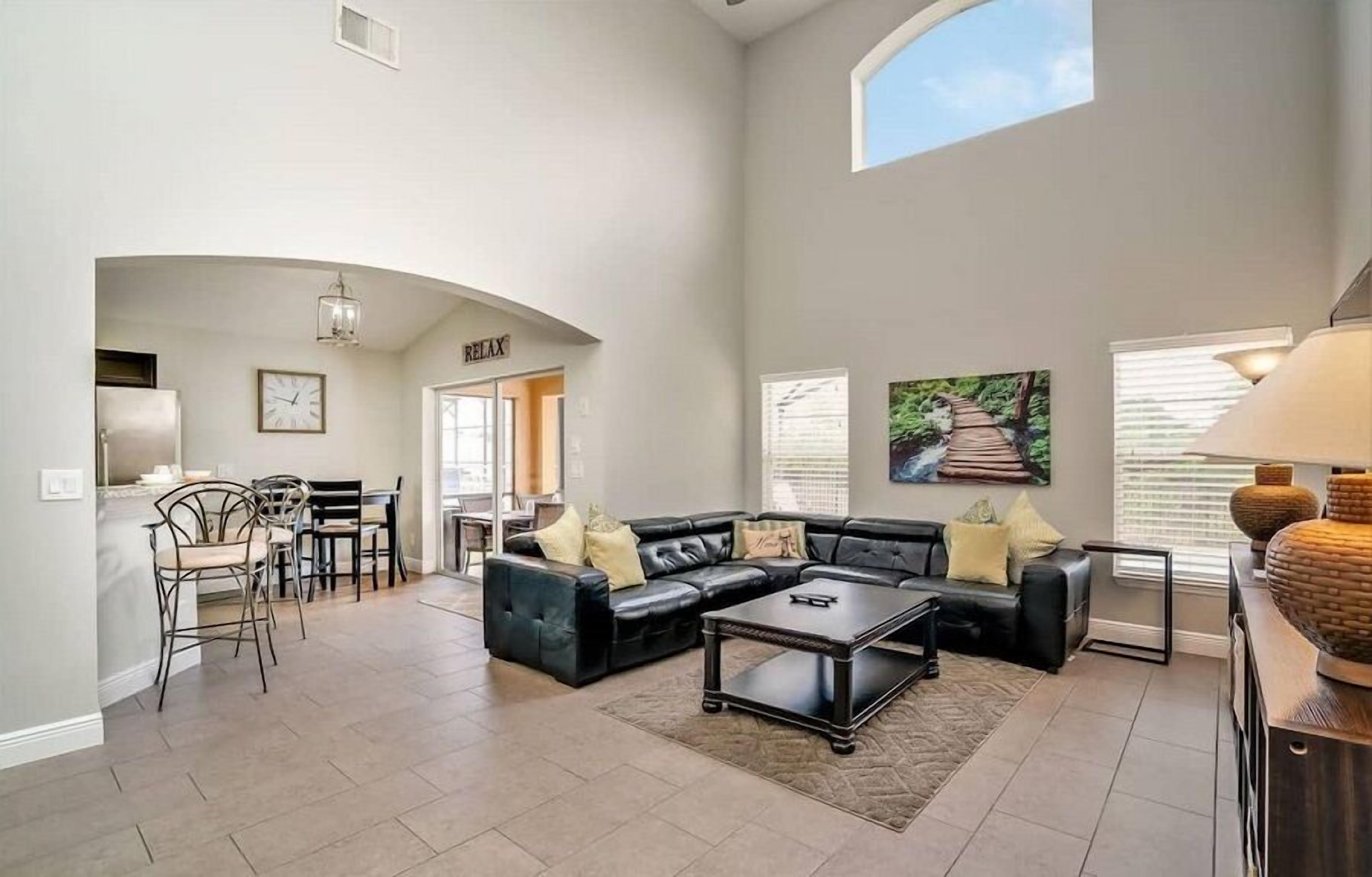 Recently modernized, Spacious 5 Bed, 4 Bath Pool Home, Privacy & Resort Amenities and Relaxation!