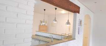 Very bright apartment ideal for visiting La Rioja