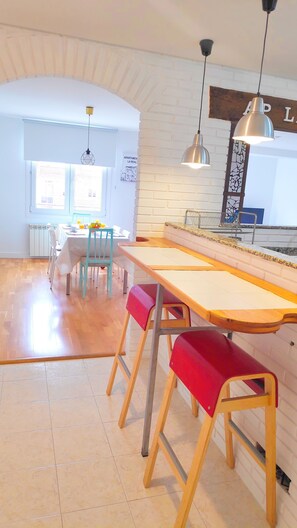 Dining - Very bright apartment ideal for visiting La Rioja (Nájera)
