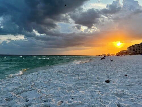 Tangerine Cove-5 Min 2 Beach-Golf Cart Deals