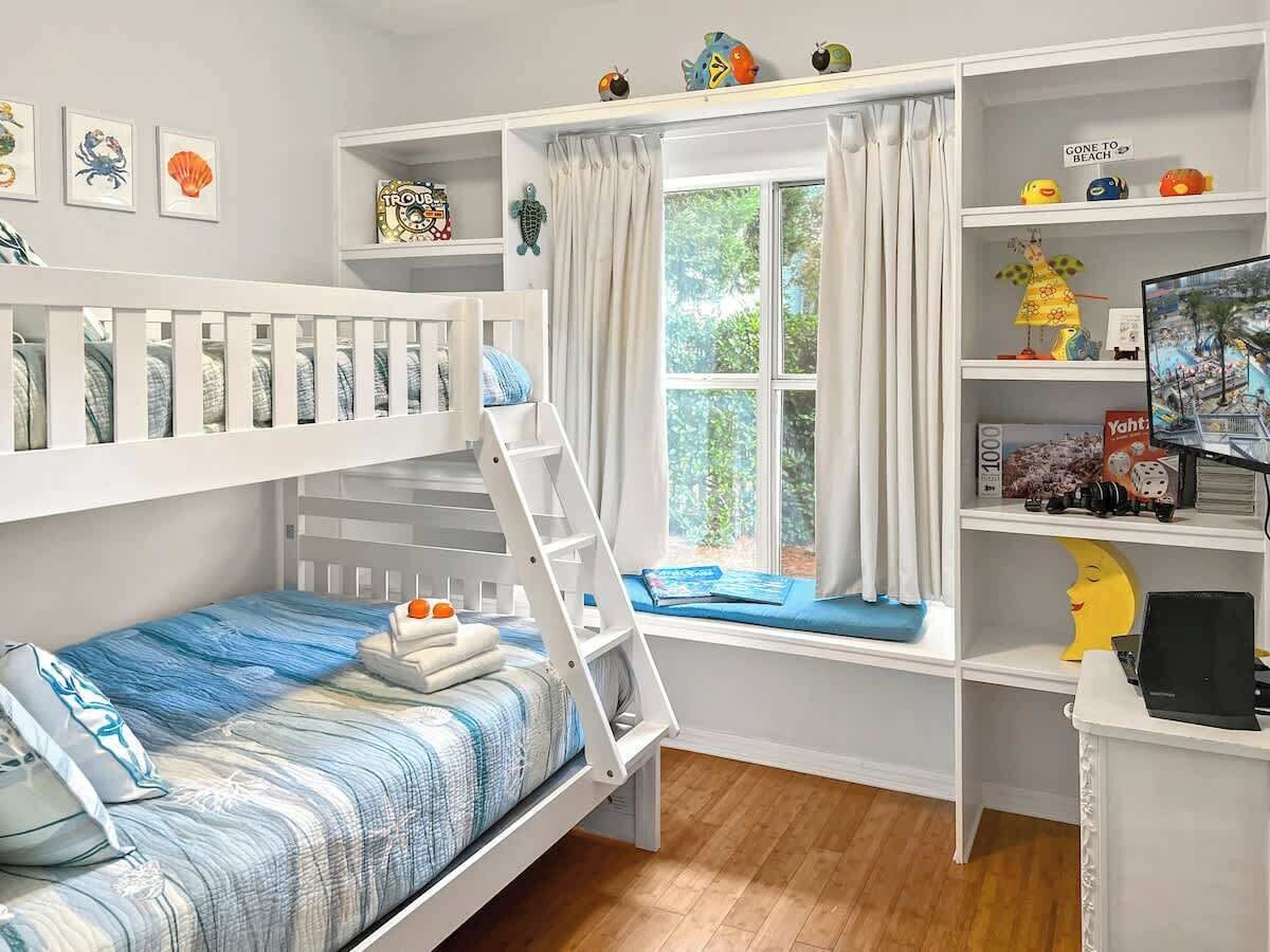 3 室のベッドルーム、アイロン / アイロン台、旅行用ベビーベッド、WiFi