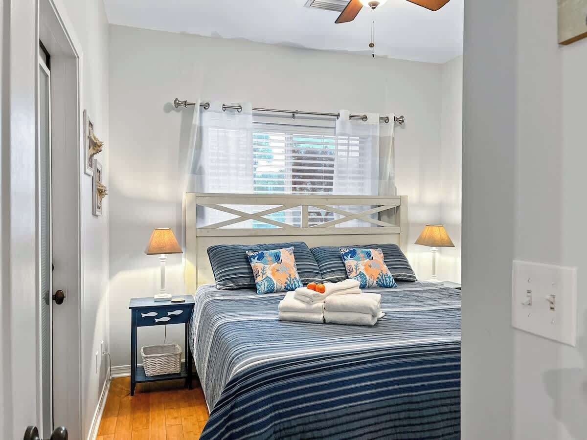 3 chambres, fer et planche à repasser, lit parapluie, Wi-Fi