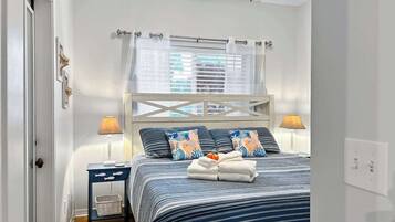 3 chambres, fer et planche à repasser, lit parapluie, Wi-Fi