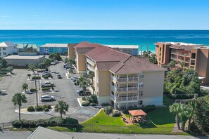 Exterior - ❄️ Escape Winter! Snowbird Rates • Gulf Views • Pool • 3BR Ciboney 1007 (Miramar Beach)