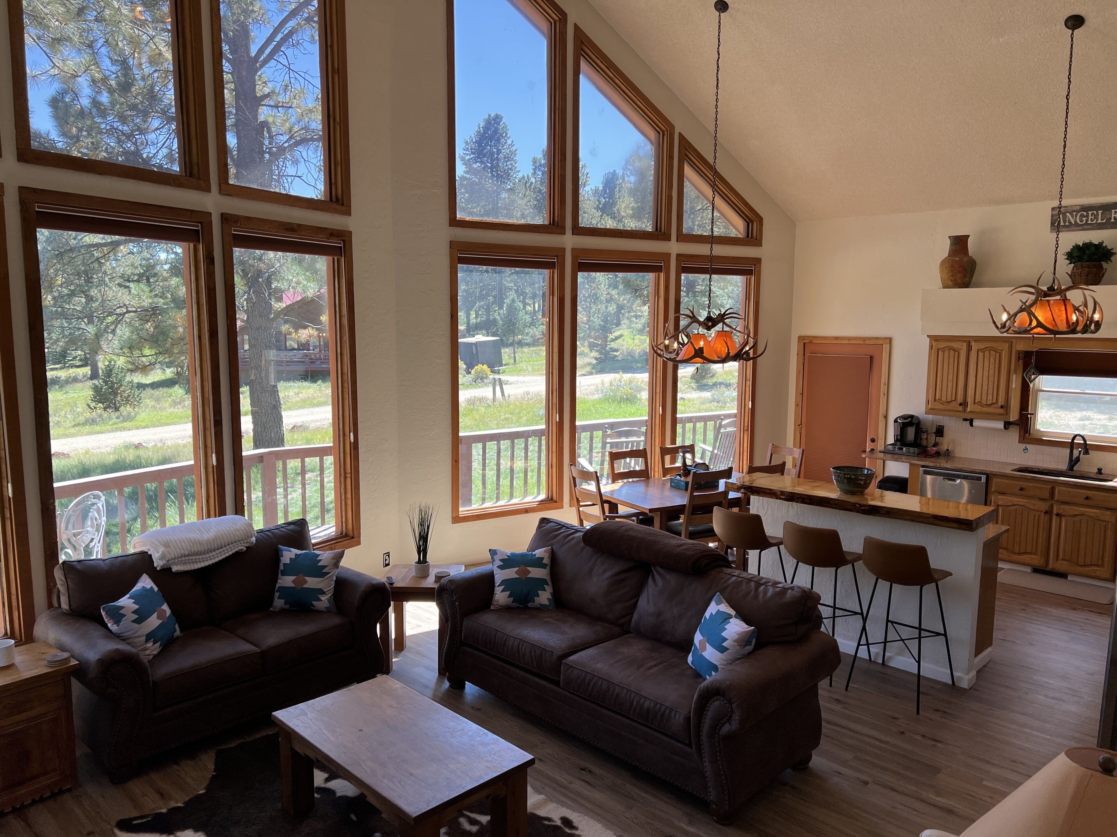 Deer Ridge Lodge - Quick access to Ski Slopes
