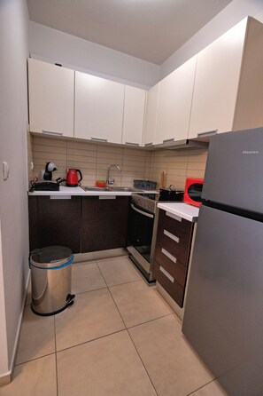 Frigorifero, microonde, forno, macchina per tè/caffè