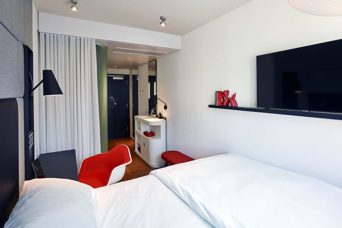 Premium bedding, pillow-top beds, in-room safe, desk