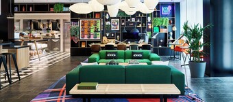 citizenM London Victoria Station