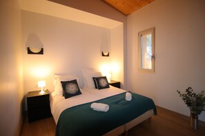 2 chambres, fer et planche à repasser, Wi-Fi gratuit, draps fournis