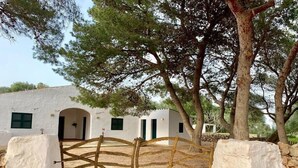 Unclassified image, 2 of 28, button - Islanders Country Club (Ciutadella de Menorca)
