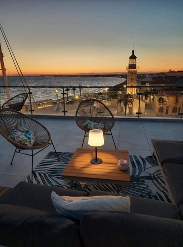 Le Phare du Grau : Duplex d’exception, rooftop 100 m² vue mer panoramique