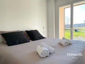 5 quartos, ferros/tábuas de passar roupa, berço de viagem, Wi-Fi