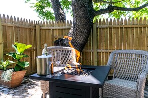 Property grounds - Tiny house with private Hot Tub (East Syracuse)