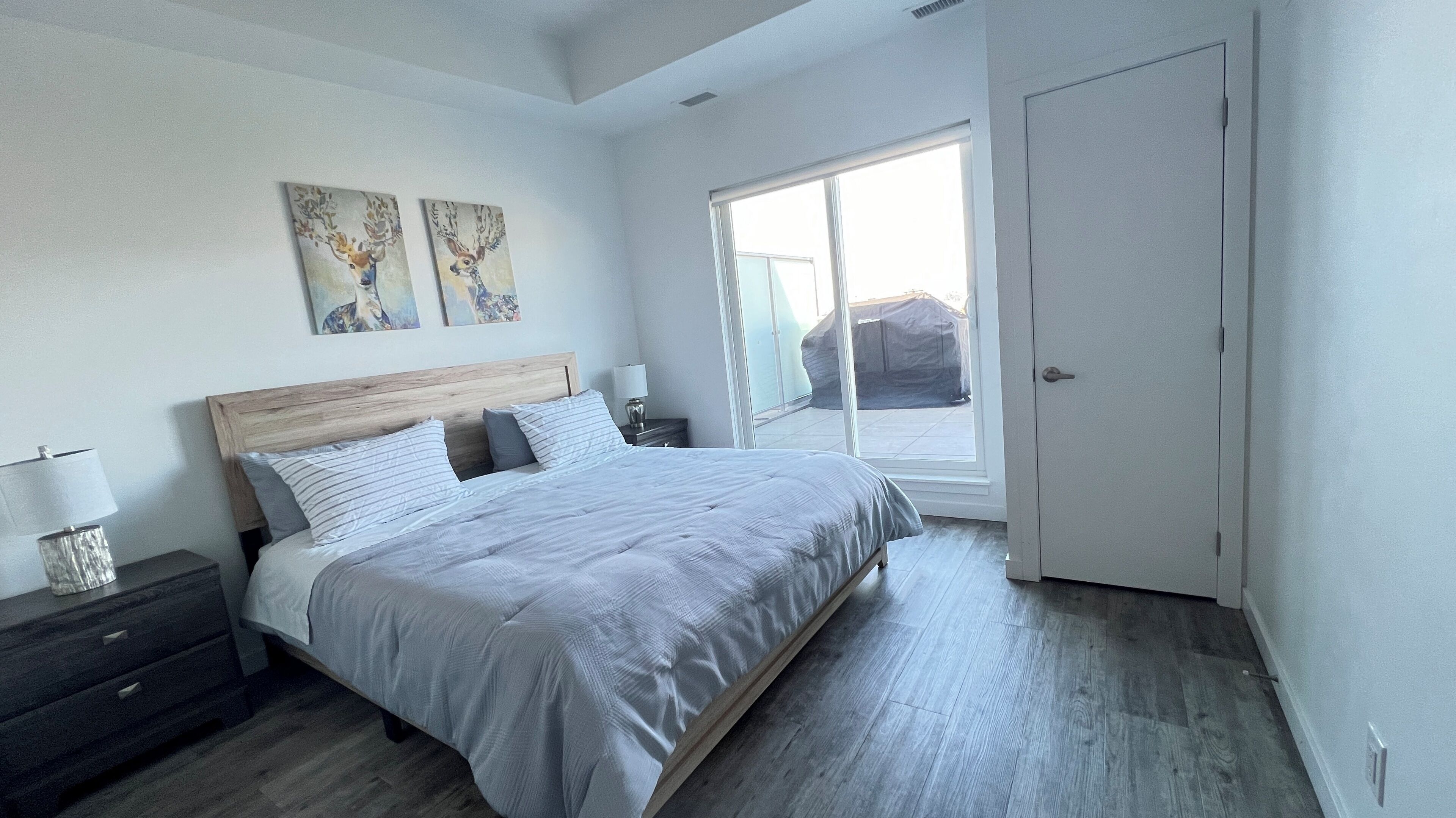 2 habitaciones, tabla de planchar con plancha y wifi gratis 
